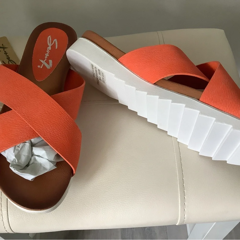 Womens Slides - Picture 4 of 4